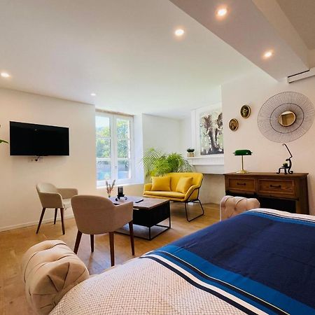 The Balzacienne Room In A Charming Mansion At The Gates Of Tours Saint-Avertin Eksteriør bilde